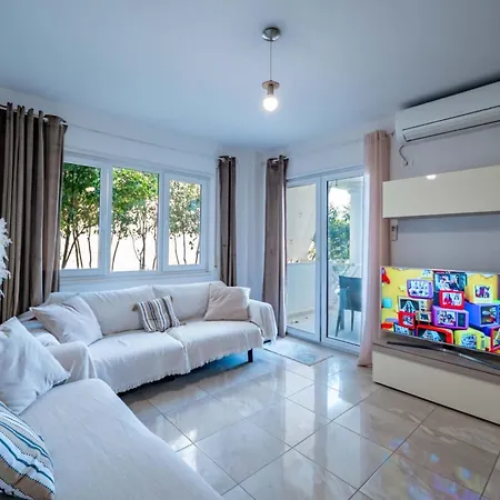 Albania Dream Holidays Apartment *
